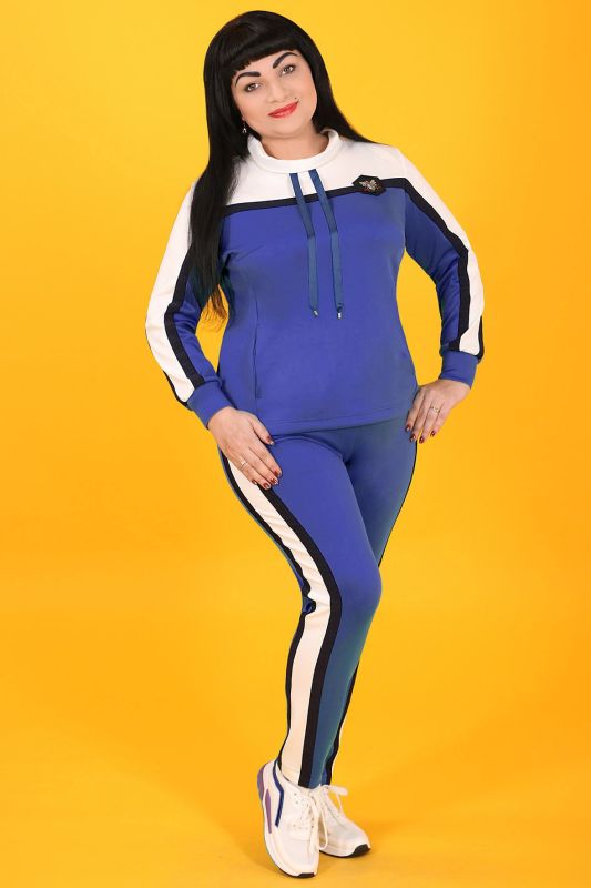 Large size sports suit for women